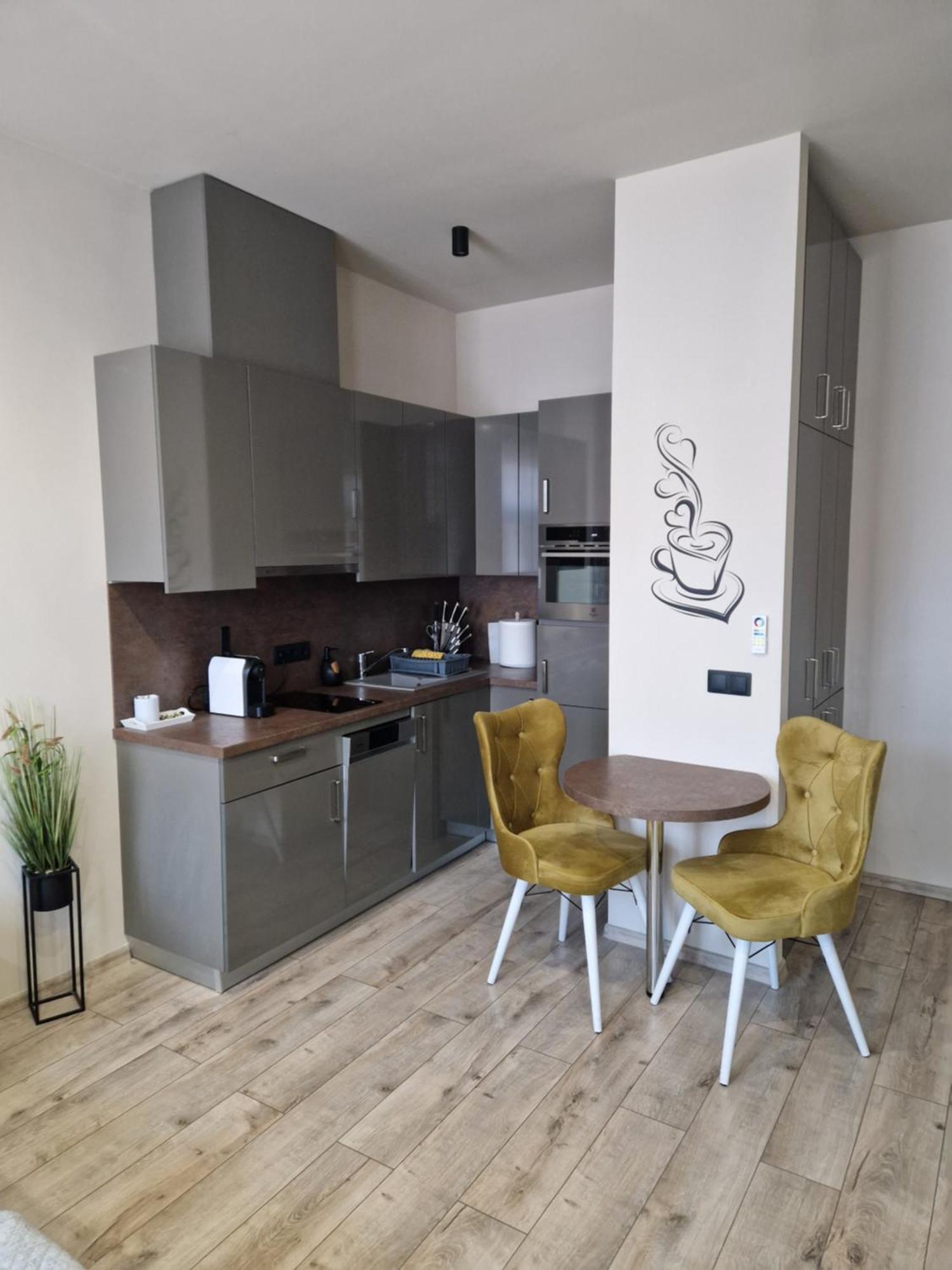 Silver Dawn Apartments Szeged Rom bilde